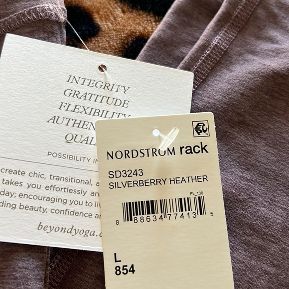NWT silverberry heather space dye beyond yoga legging - Picture 2 of 6